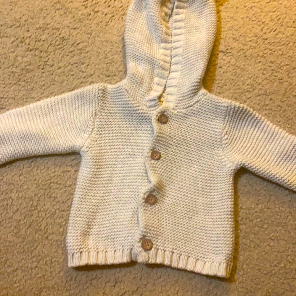 Baby’s sweater